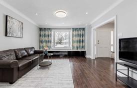 10-zimmer haus in der stadt in Scarborough, Kanada. C$1 867 000