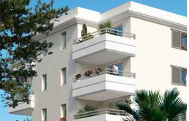 Neubauwohnung – Juan-les-Pins, Antibes, Côte d'Azur,  Frankreich. 538 000 €