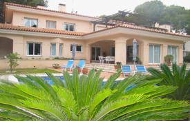 5-zimmer villa 450 m² in Salou, Spanien. 5 000 €  pro Woche