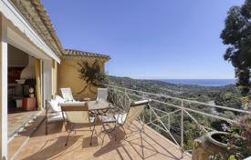 Einfamilienhaus – Cavalaire-sur-Mer, Côte d'Azur, Frankreich. 1 500 000 €