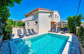 7-zimmer haus in der stadt 260 m² in Ližnjan, Kroatien. 515 000 €