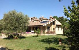 4-zimmer villa 190 m² in Castiglione della Pescaia, Italien. 670 000 €