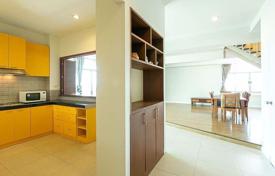 3-zimmer wohnung in Khlong Toei, Thailand. $346 000