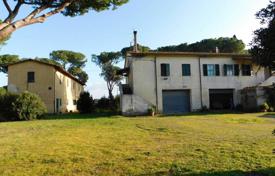 14-zimmer villa 715 m² in Grosseto, Italien. 1 200 000 €