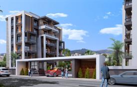 Wohnungen im Komplex mit überdachtem Parkplatz in Antalya Altintas. $155 000