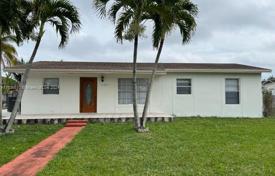 3-zimmer haus in der stadt 145 m² in Miami, Vereinigte Staaten. $550 000