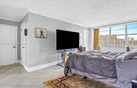 Eigentumswohnung – Hallandale Beach, Florida, Vereinigte Staaten. $439 000