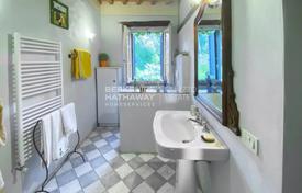 15-zimmer einfamilienhaus in Arezzo, Italien. 1 300 000 €