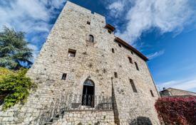 Schloss – Gaiole In Chianti, Siena, Toskana,  Italien. 5 500 000 €