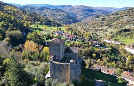 Villa 4480 m² in Arezzo, Italien. 2 495 000 €