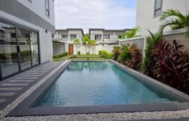 4-zimmer villa 300 m² in Pattaya, Thailand. $769 000