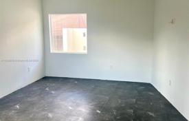 3-zimmer haus in der stadt 159 m² in Miami, Vereinigte Staaten. $850 000