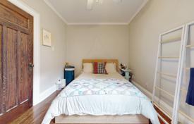 15-zimmer haus in der stadt in York, Kanada. C$1 681 000