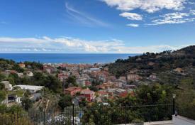 10-zimmer villa 267 m² in Ligurien, Italien. 1 500 000 €