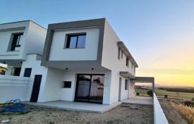 3-zimmer einfamilienhaus 189 m² in Larnaka, Zypern. 440 000 €
