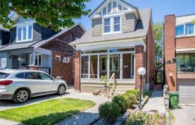 Haus in der Stadt – Hillsdale Avenue East, Toronto, Ontario,  Kanada. C$2 026 000