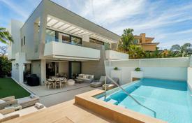 5-zimmer villa 432 m² in Marbella, Spanien. 2 675 000 €
