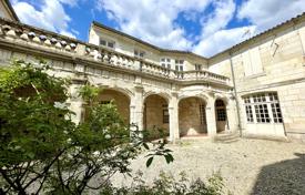 New residential complex with apartments in Saintes, Frankreich. ab 360 000 €