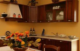 12-zimmer villa 400 m² in Piancastagnaio, Italien. 890 000 €