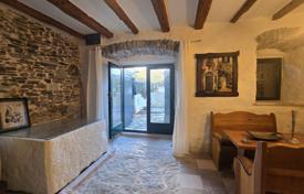 5-zimmer einfamilienhaus 180 m² in Kamenari, Montenegro. 320 000 €