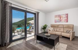 9-zimmer haus in der stadt 480 m² in Mošćenička Draga, Kroatien. 1 490 000 €