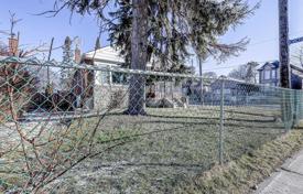 4-zimmer haus in der stadt in East York, Kanada. C$1 272 000