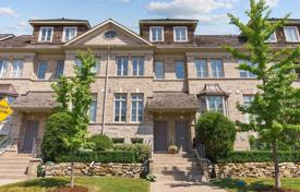 4-zimmer stadthaus in Etobicoke, Kanada. C$1 235 000