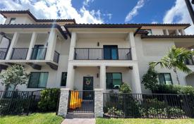 3-zimmer stadthaus 149 m² in Doral, Vereinigte Staaten. $719 000