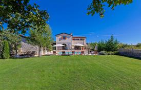 5-zimmer haus in der stadt 279 m² in Svetvinčenat, Kroatien. 750 000 €