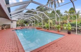 5-zimmer haus in der stadt 510 m² in Miami, Vereinigte Staaten. $2 345 000