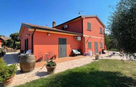 11-zimmer villa 637 m² in Grosseto, Italien. 1 350 000 €