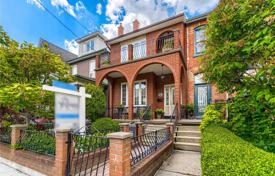 Stadthaus – Markham Street, Old Toronto, Toronto,  Ontario,   Kanada. C$1 913 000