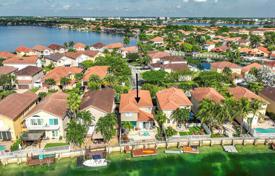 Haus in der Stadt – West End, Miami, Florida,  Vereinigte Staaten. $779 000