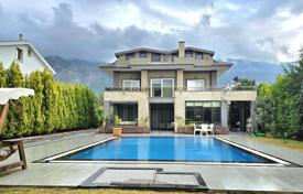 7-zimmer villa 265 m² in Ölüdeniz, Türkei. 40 611 000 TRY