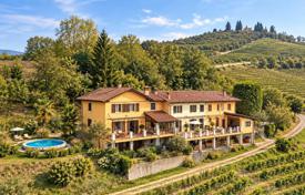 8-zimmer einfamilienhaus in Cuneo, Italien. 395 000 €