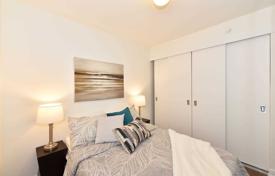 1-zimmer wohnung in Fort York Boulevard, Kanada. C$709 000