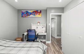 6-zimmer haus in der stadt in North York, Kanada. C$1 823 000