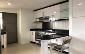 3-zimmer appartements in eigentumswohnungen in Khlong Toei, Thailand. $3 700  pro Woche