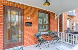 7-zimmer stadthaus in Old Toronto, Kanada. C$1 536 000