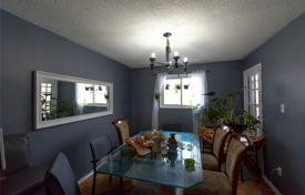 9-zimmer haus in der stadt in Scarborough, Kanada. C$1 781 000