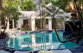 Villa – North Miami Beach, Florida, Vereinigte Staaten. $2 399 000