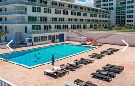 2-zimmer appartements in eigentumswohnungen 124 m² in Miami Beach, Vereinigte Staaten. $700 000