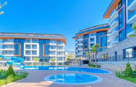 Wohnungen im sicheren Komplex mit Schwimmbad in Alanya. $172 000