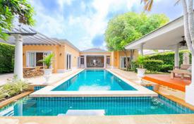 4-zimmer villa 450 m² in Pattaya, Thailand. $879 000
