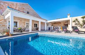8-zimmer haus in der stadt 230 m² in Zadar County, Kroatien. 700 000 €