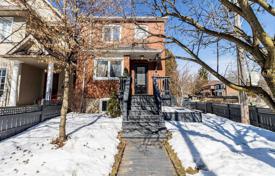 Haus in der Stadt – Hillsdale Avenue East, Toronto, Ontario,  Kanada. C$2 030 000
