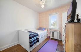 3-zimmer haus in der stadt in North York, Kanada. C$2 608 000