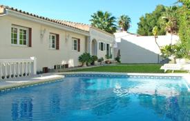 5-zimmer villa 320 m² in Marbella, Spanien. Price on request