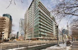 3-zimmer wohnung in Queens Quay West, Kanada. C$907 000