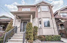 5-zimmer haus in der stadt in Old Toronto, Kanada. C$2 047 000